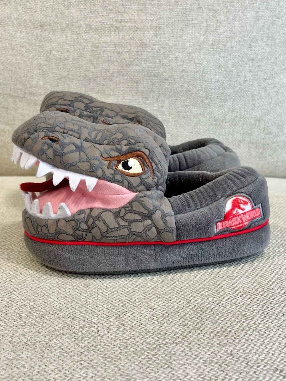 Jurassic World Size 11/12 Kids T-Rex Plush Slippers EUC Dinosaur